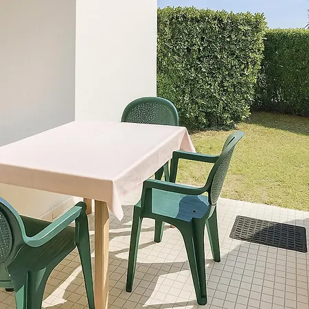 En Rdc Avec Jardin Privatif Et Piscine, A 50m De La - Saint-cyprien - Fr-1-732-6 Apartman